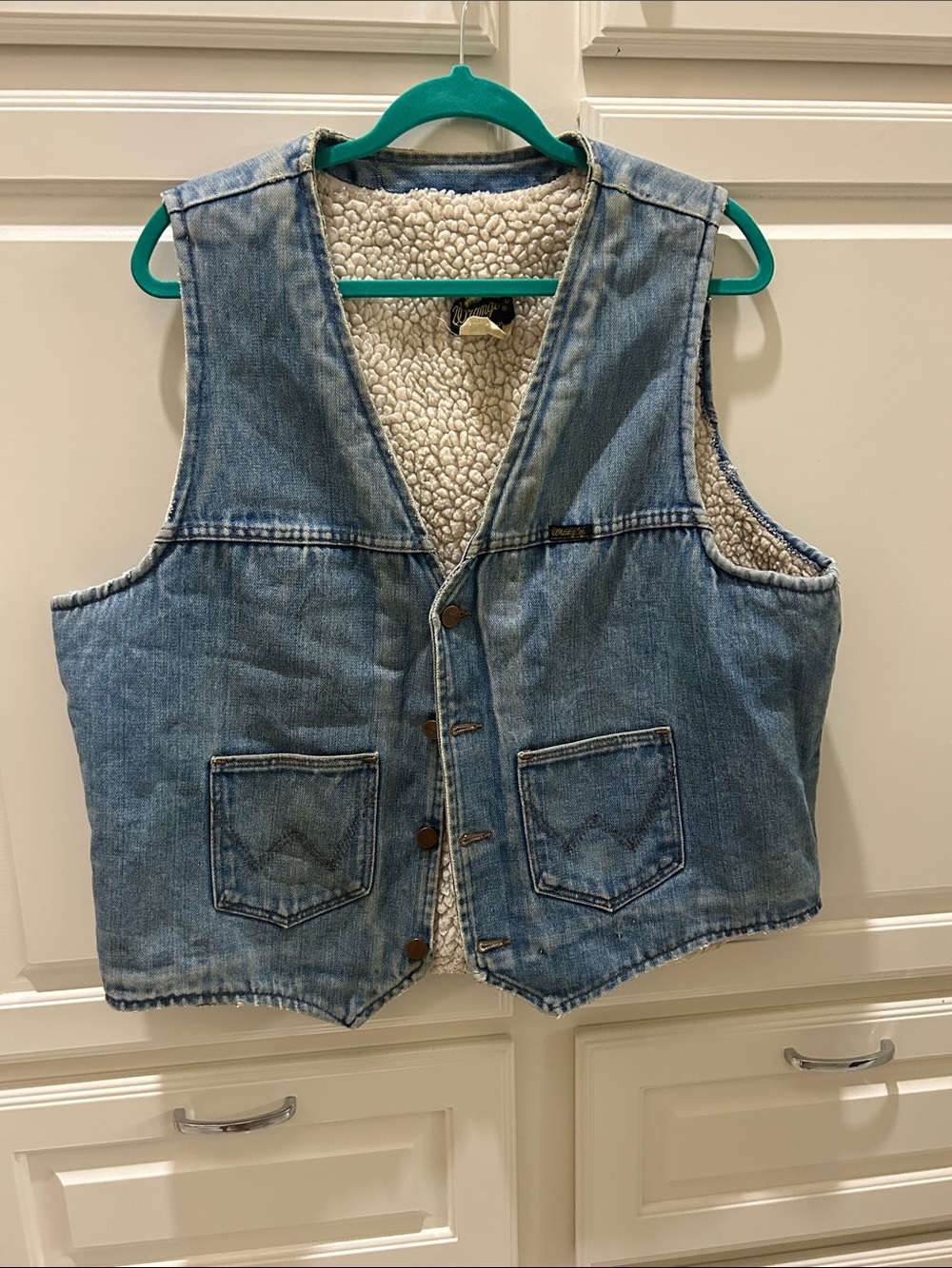 Wrangler Vintage Denim Sherpa-Lined Vest in Light Blue XL